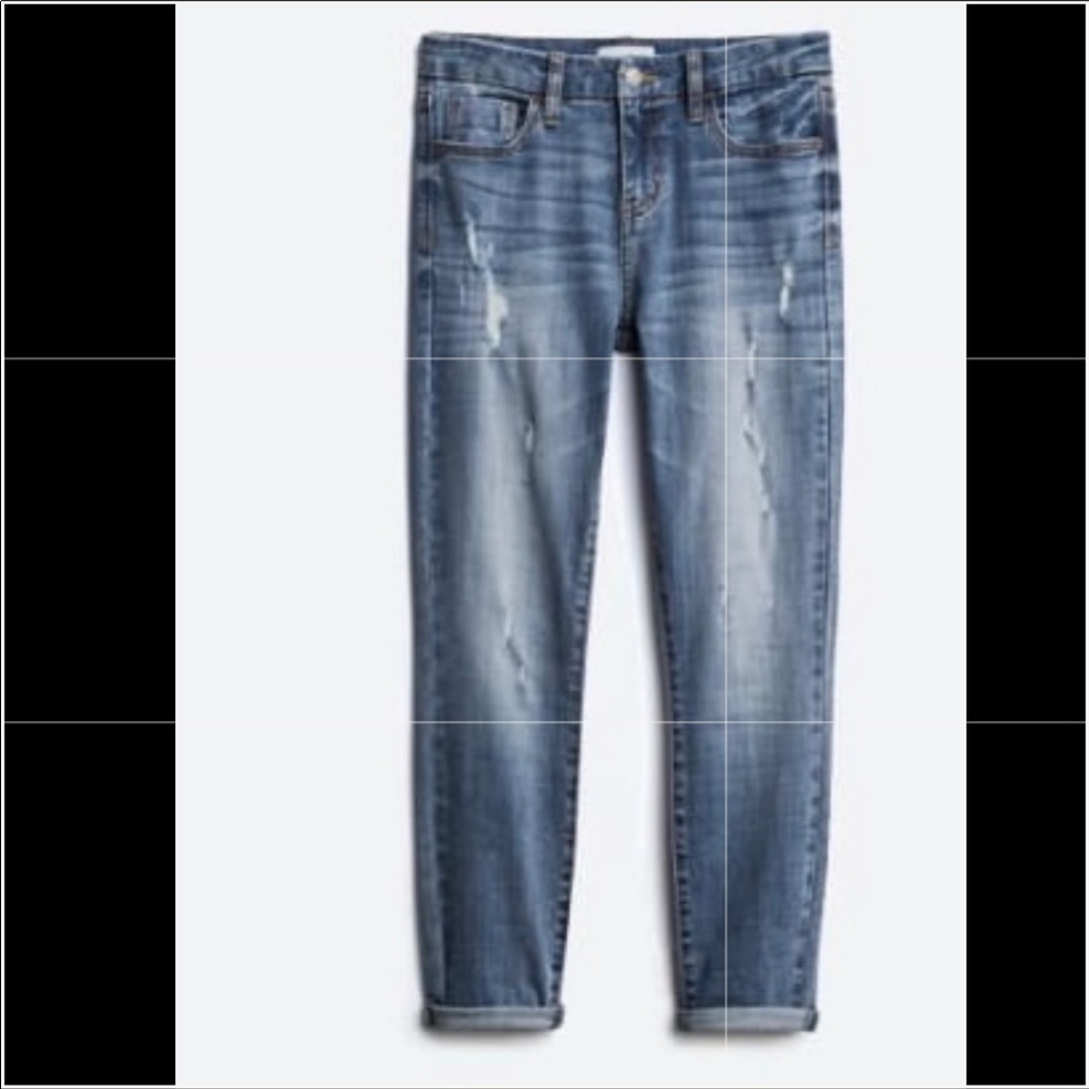 Kenova Skinny Distressed Rolled Jean